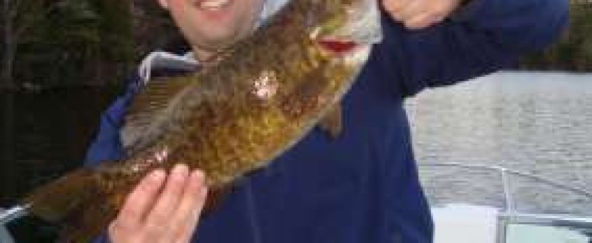 BassLongPondMDI2009Ebe Salvator Photo by Maine Department of Inland Fisheries