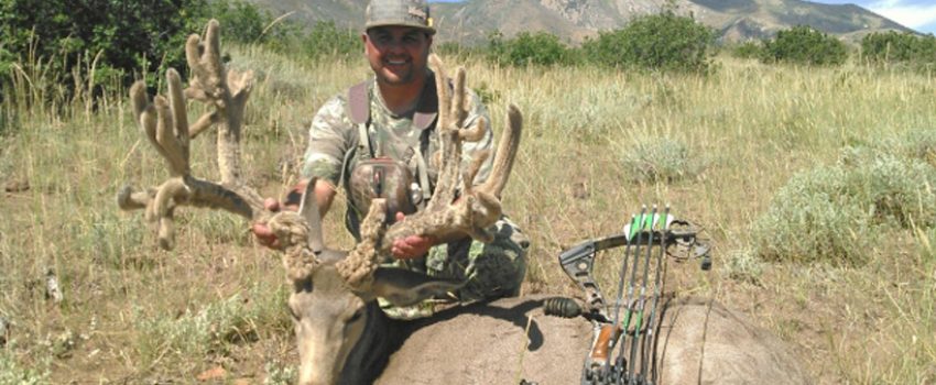 Jeff-Cisneros-velvet-archery-nontypical-world-record-mule-deer