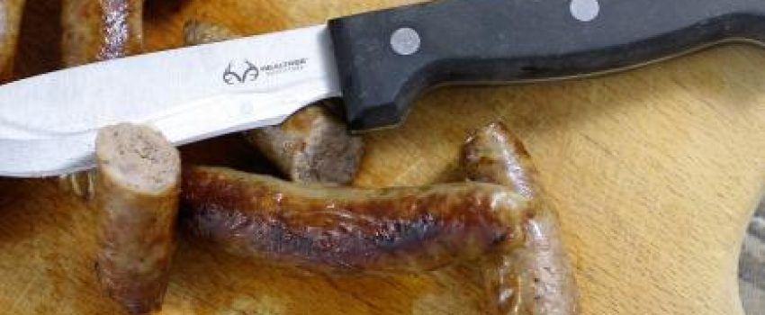 bacon1fryinabitofoiltilljustcookedthrough