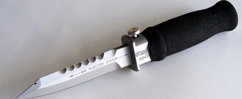 wasp-2Binjection-2BKnife-2Bblade-2Bsystem-2Bfuture-2Bweapon2